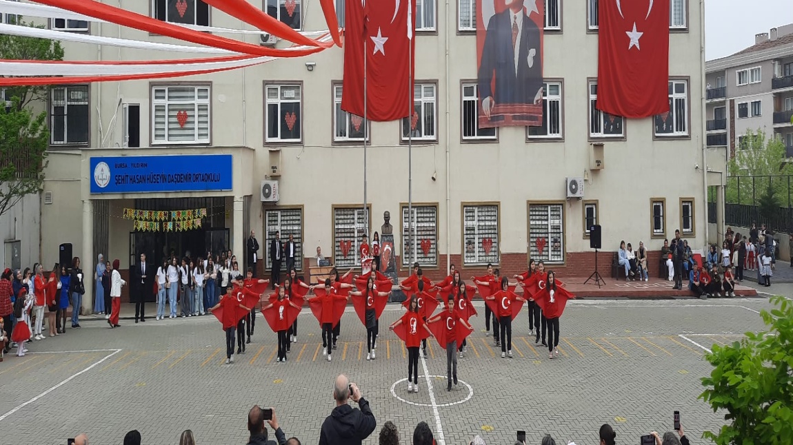 23 NİSAN ULUSAL EGEMENLİK VE ÇOCUK BAYRAMINI COŞKUYLA KUTLADIK.